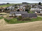 Außenansicht - landwirtschaftliches Anwesen mit Wohnhaus, ehemaligem Stall und Scheune