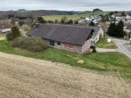 Außenansicht - landwirtschaftliches Anwesen mit Wohnhaus, ehemaligem Stall und Scheune