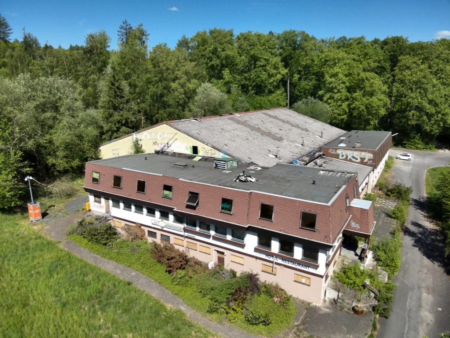 Drohnenaufnahme ehemaliges Hotel