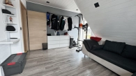 Kinderzimmer OG - Ihr neues Zuhause am Ortsrand – modernes Massivhaus mit Kamin & sonnigem Garten
