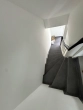 Flur/Treppe - Kernsaniertes und voll vermietetes Zweifamilienhaus mit Stellplatz