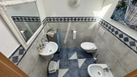 Gäste-WC DG - Exklusives Anwesen mit privater Schwimmhalle und parkähnlichem Grundstück