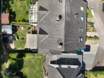 Luftbild - großzügige Doppelhaushälfte mit Garage in ruhiger Ortsrandlage
