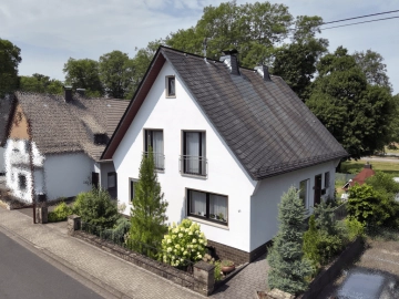 Ein Zuhause mit Platz und Perspektive – gepflegtes Einfamilienhaus mit attraktivem Grundstück, 56269 Dierdorf, Einfamilienhaus