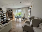 Wohn-/Ess-/Kochbereich - Gepflegte 2-Zimmer-Eigentumswohnung mit Terrasse in gepflegter Seniorenwohnanlage