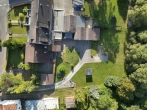 Luftbild - Einfamilienhaus mit Einliegerwohnung / Zweifamilienhaus mit sep. Bauplatz in Ortsrandlage