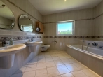 Badezimmer - großzügiger Bungalow mit Doppelgarage in ruhiger Lage