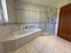 Badezimmer - großzügiger Bungalow mit Doppelgarage in ruhiger Lage