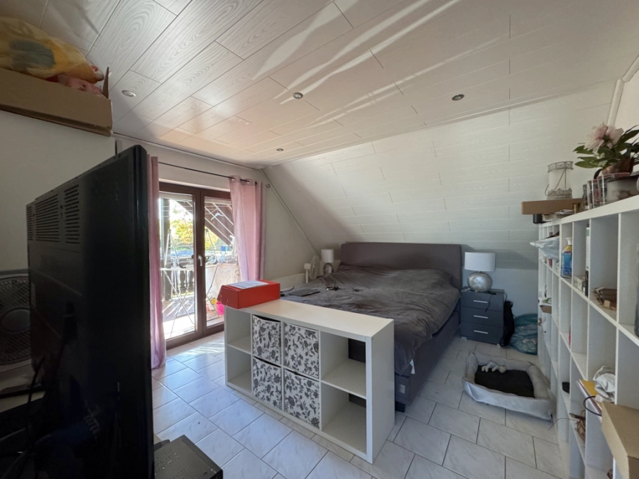 Schlafzimmer DG rechts