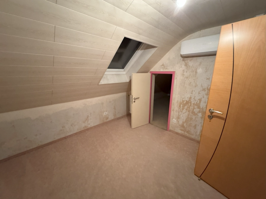 Zimmer DG links