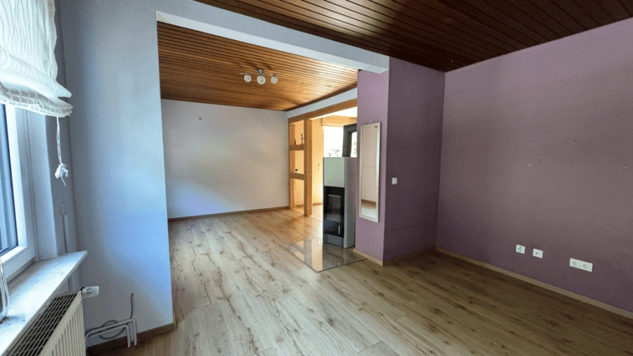 Wohn-/Esszimmer mit Kamin