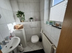 Gäste WC - Gepflegtes Einfamilienhaus mit hoher Wohnqualität in Randlage