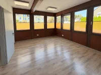 Büro 2 ( KI generiert )