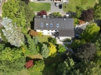 Luftbild - großzügiges Zweifamilienhaus mit möglicher Einliegerwohnung in bevorzugter Wohnlage