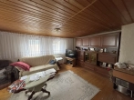 Wohnzimmer linkes Haus - Reizvolles Doppelhausensemble mit Entwicklungspotenzial