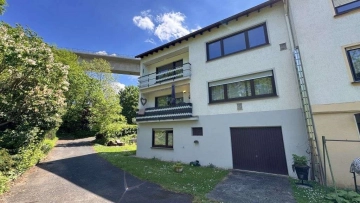 Viel Platz zum Wohlfühlen – attraktive 3-Zimmer-Eigentumswohnung mit Balkon und eigenem Garten, 56112 Lahnstein, Etagenwohnung