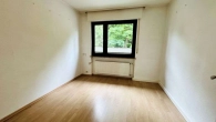 Kinderzimmer - gepflegte 3-Zimmer Eigentumswohnung im Zweifamilienhaus mit Balkon und eigenem Gartenbereich